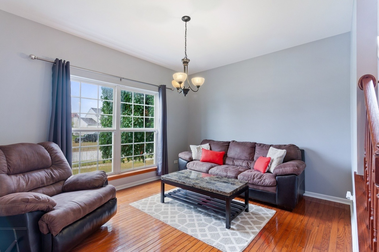 House Listing (1)